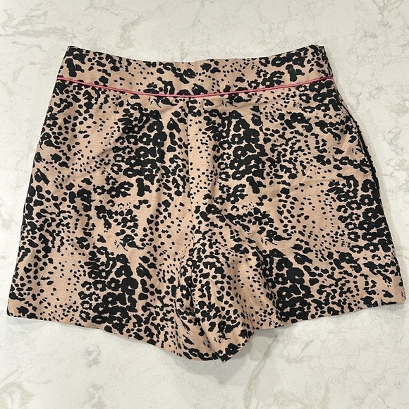J. Crew Leopard Print Trouser Lined Linen Blend Shorts Size 6 - Picture 4 of 16